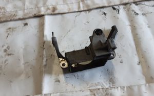 Audi A4 S4 B6 8E 8H Supporto di montaggio della pompa del servosterzo 