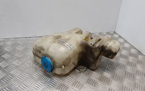 Nissan Patrol Y61 Réservoir de liquide lave-glace HLC23010