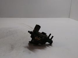 Toyota Avensis T220 Vacuum valve 2581927010