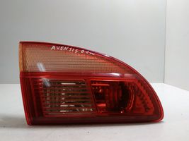 Toyota Avensis T220 Takaluukun takavalot 89022026