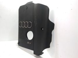 Audi A4 S4 B5 8D Variklio dangtis (apdaila) 058103724Q