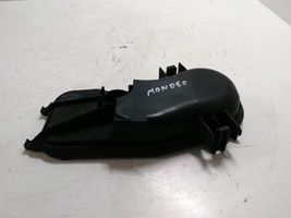 Ford Mondeo Mk III Osłona żarówki lampy przedniej 1305239177