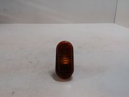 Renault Clio II Front fender indicator light 7700822136