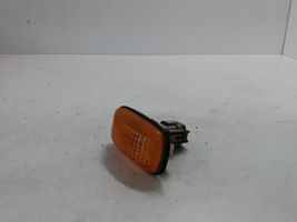 Nissan Almera Indicatore di direzione del parafango anteriore 534001459