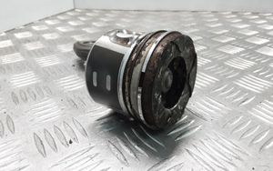 Peugeot 307 Piston avec bielle 