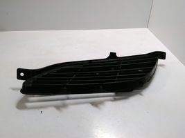 Nissan Almera Tino Etupuskurin alempi jäähdytinsäleikkö 62322BU000