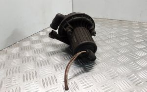 Volkswagen Bora Pompe à air secondaire 06A131333C