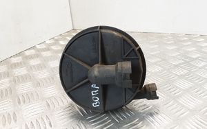 Volkswagen Bora Secondary air pump 06A131333C