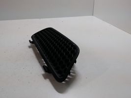 Renault Scenic I Front bumper upper radiator grill 7700428467B