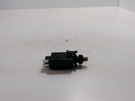 Mercedes-Benz E W210 Interruttore del pedale del freno 0015450109