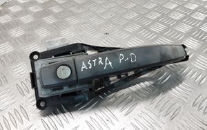 Opel Astra H Внешняя ручка 24463526