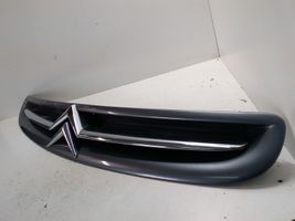 Citroen Xsara Picasso Grille calandre supérieure de pare-chocs avant 9632099177