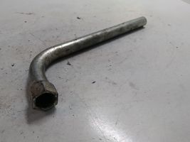 Volkswagen Golf V Chiave per dadi della ruota 17MM