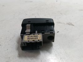 Volvo V70 Interruttore di regolazione livello altezza dei fari 9162960