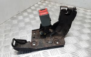 Volkswagen Touareg I Boucle de ceinture de sécurité arrière centrale 7L0857822B