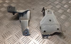 Toyota Land Cruiser (J150) Supporto di montaggio del parafango 