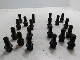 Volkswagen Caddy Nuts/bolts 