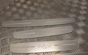 Renault Latitude (L70) sill trim set (inner) 768625382R