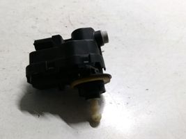 Renault Clio III Moteur de réglage du niveau des phares 8200402521