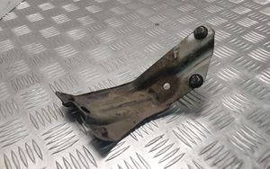 Volkswagen Golf VI Supporto di montaggio del parafango 5K6821136A