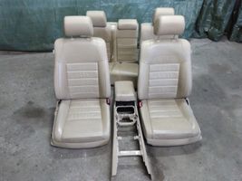 Volkswagen Touareg I Interior set 7L0881677G