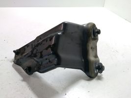 Volkswagen Golf Plus Supporto di montaggio del parafango 5M0821136