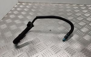 Opel Astra H Fuel line pipe 