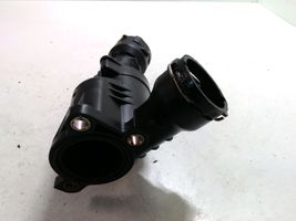 Audi A4 S4 B8 8K Termostato/alloggiamento del termostato 04L121111H