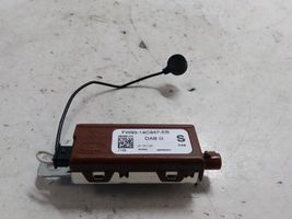 Land Rover Evoque I Antenos stiprintuvas FW9318C847EB