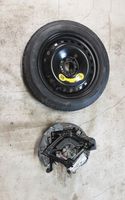 Volvo V40 R16-vararengas 30683913