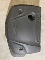 Volvo V40 Variklio dangtis (apdaila) 31492573