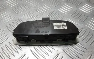 Volvo V40 Luz del asiento trasero 31305650