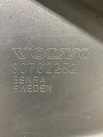 Volvo XC60 Dangtis variklio (kapotas) 30762252