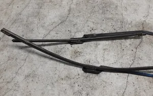 Volvo XC60 Front wiper blade arm 30753525