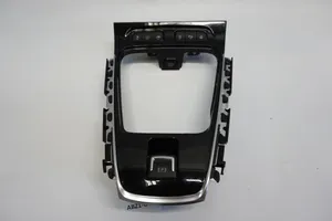 Opel Grandland X Altri elementi della console centrale (tunnel) YP00055677