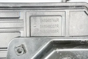 Dacia Sandero Support boîte de batterie 648948037R