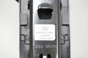 Ford Fiesta Guida di regolazione della cintura di sicurezza H1BB-A611C46-AE