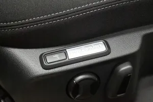 Volkswagen PASSAT B8 Istuimien ja ovien verhoilusarja 