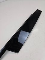 BMW 5 G30 G31 (B) Rivestimento del montante (esterno) 7390121