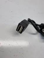 Seat Leon (5F) Connecteur/prise USB 5Q0035736