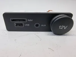Jaguar XE Connecteur/prise USB FK7219C166BC