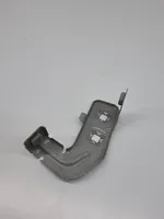 BMW 4 F36 Gran coupe Fender mounting bracket 7255822