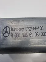 Mercedes-Benz E W238 Moteur de lève-vitre de porte avant A0009066106