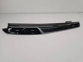 BMW 5 G30 G31 Rivestimento del pannello 9378022