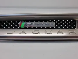 Jaguar F-Pace Listwa / Nakładka na błotnik przedni HK83280B11A