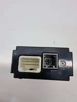 Lexus RX 450H USB-Anschluss 8619078010