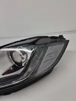 Jaguar XF X260 Lampa przednia GX6313W030DF