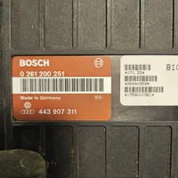 Audi 80 90 B3 Dzinēja vadības bloks 0261200251