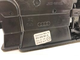 Audi A4 S4 B8 8K Griglia di ventilazione centrale cruscotto 8T2820951B