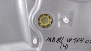 Mercedes-Benz ML W164 Meccanismo di sollevamento del finestrino anteriore senza motorino A1648203002